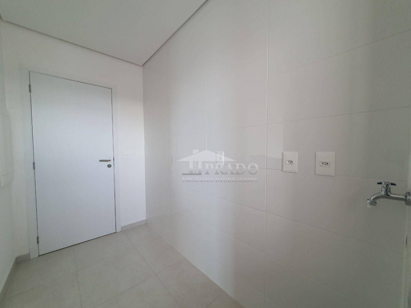 Apartamento à venda com 3 quartos, 128m² - Foto 4