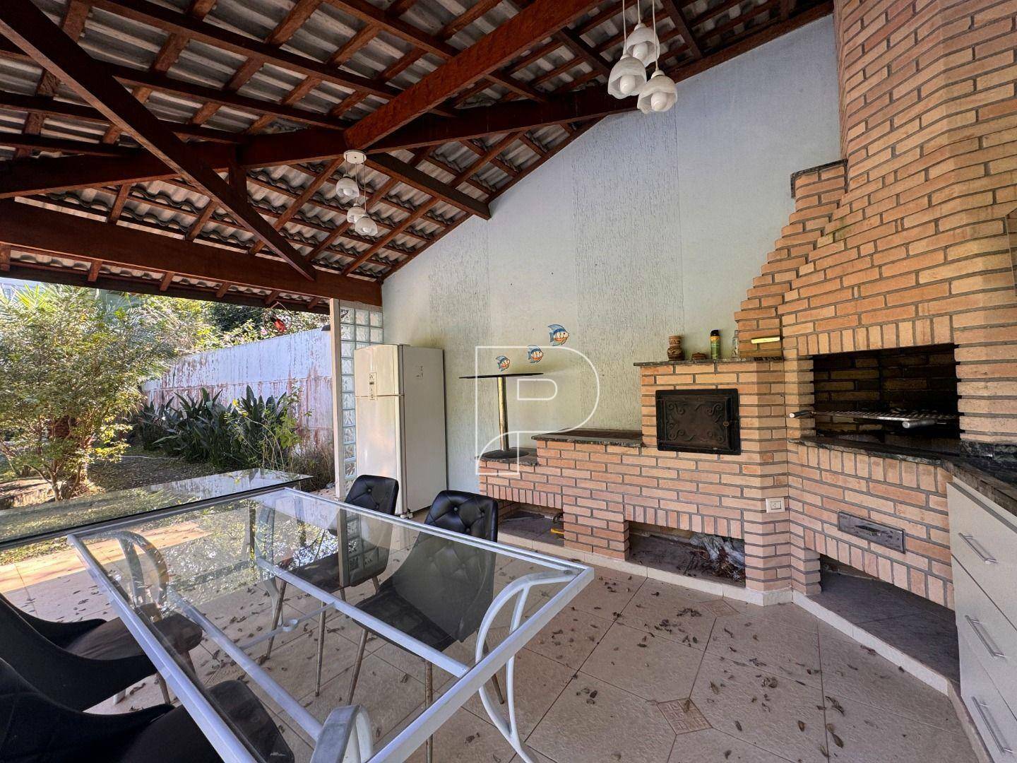 Casa de Condomínio à venda com 4 quartos, 400m² - Foto 4