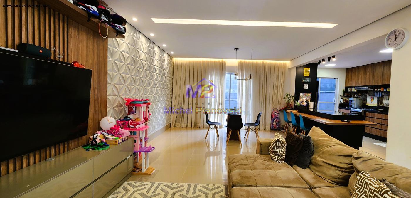 Sobrado à venda com 3 quartos, 134m² - Foto 1