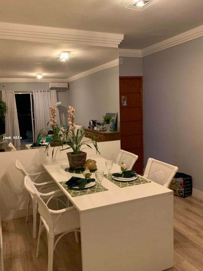 Apartamento à venda com 2 quartos, 70m² - Foto 1