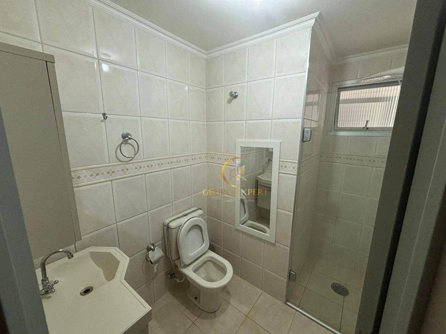 Apartamento para alugar com 3 quartos, 80m² - Foto 13