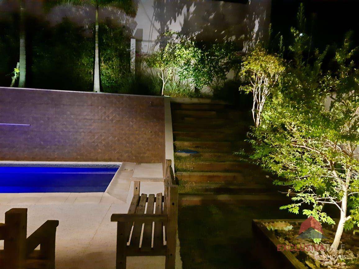 Casa de Condomínio à venda com 4 quartos, 440m² - Foto 58