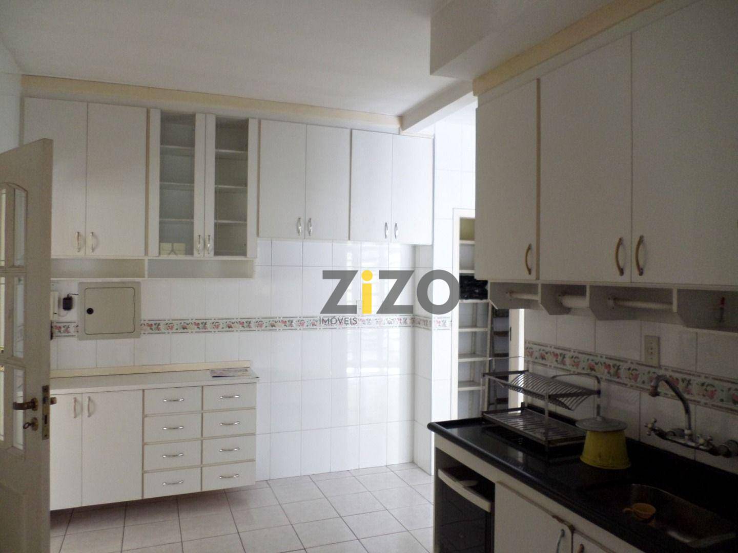 Casa à venda com 5 quartos, 162m² - Foto 13