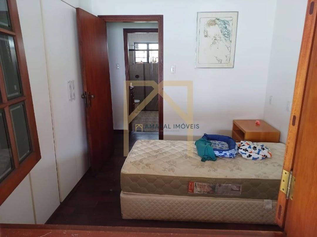 Casa à venda com 4 quartos, 322m² - Foto 12