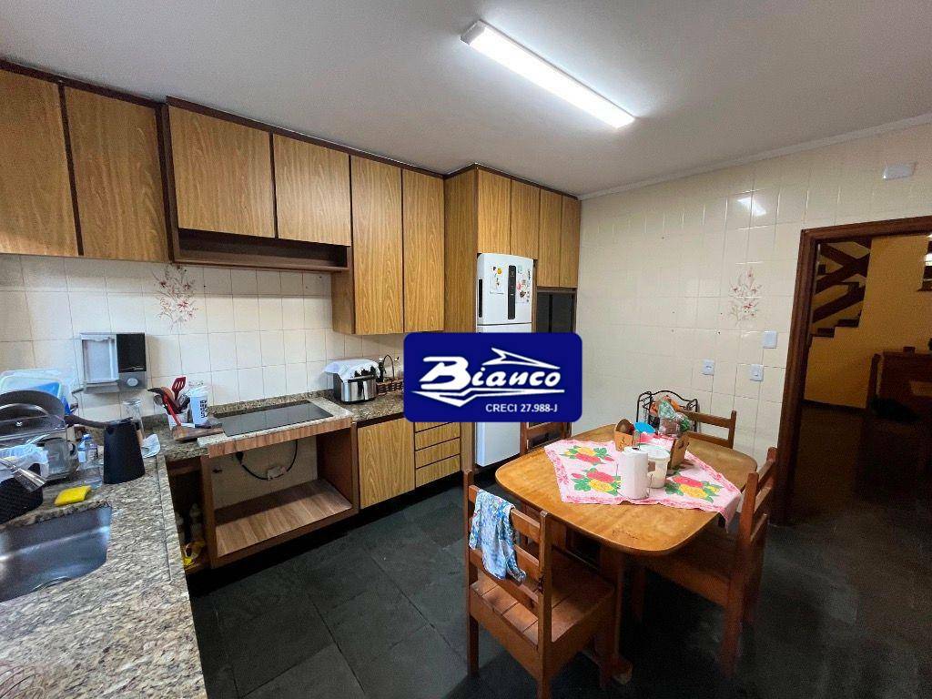 Sobrado, 4 quartos, 327 m² - Foto 21