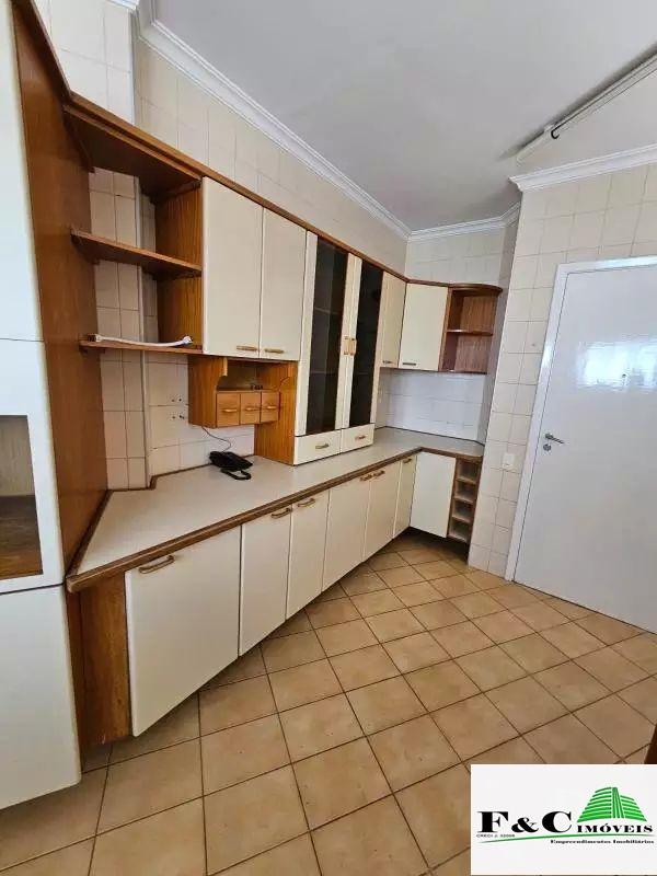 Apartamento à venda com 3 quartos - Foto 8