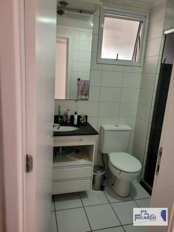 Apartamento à venda e aluguel com 3 quartos, 67m² - Foto 11