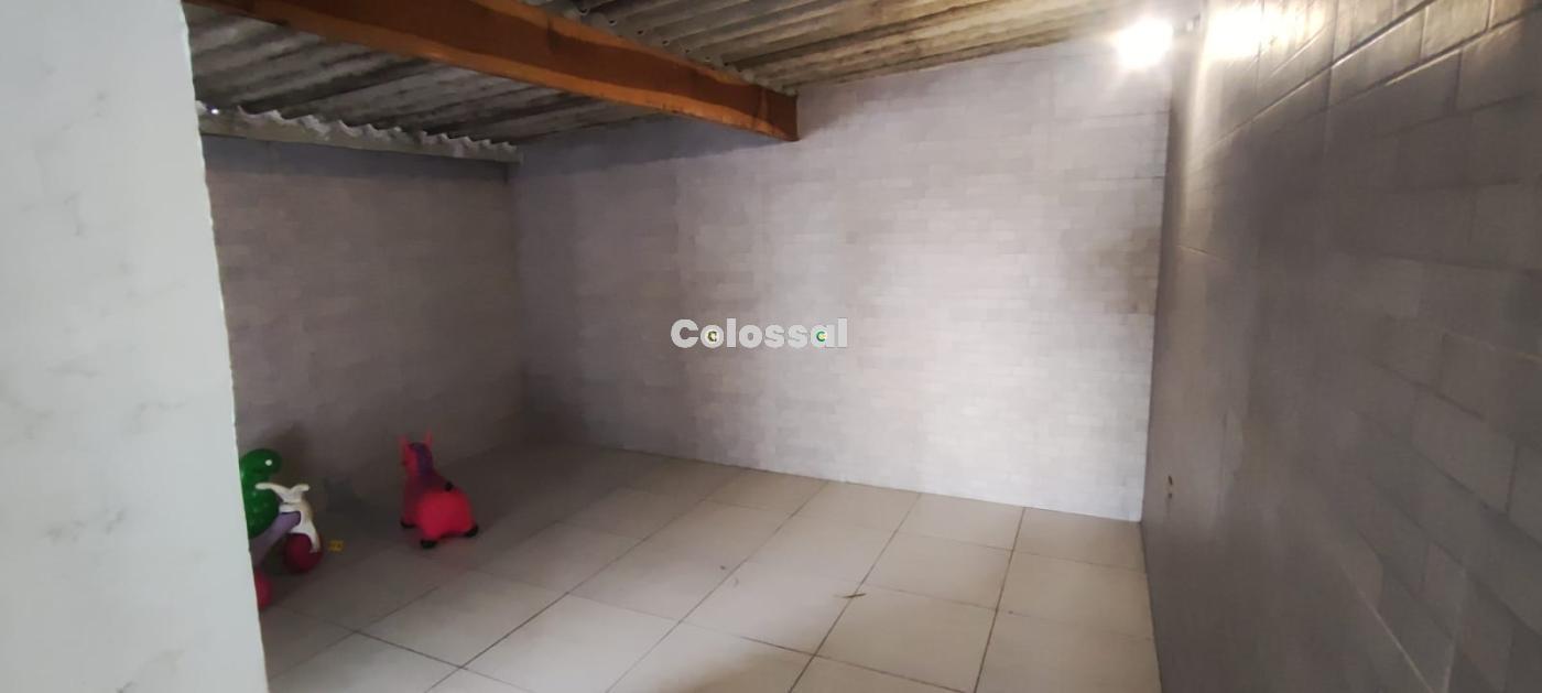 Casa para alugar com 3 quartos, 125m² - Foto 40