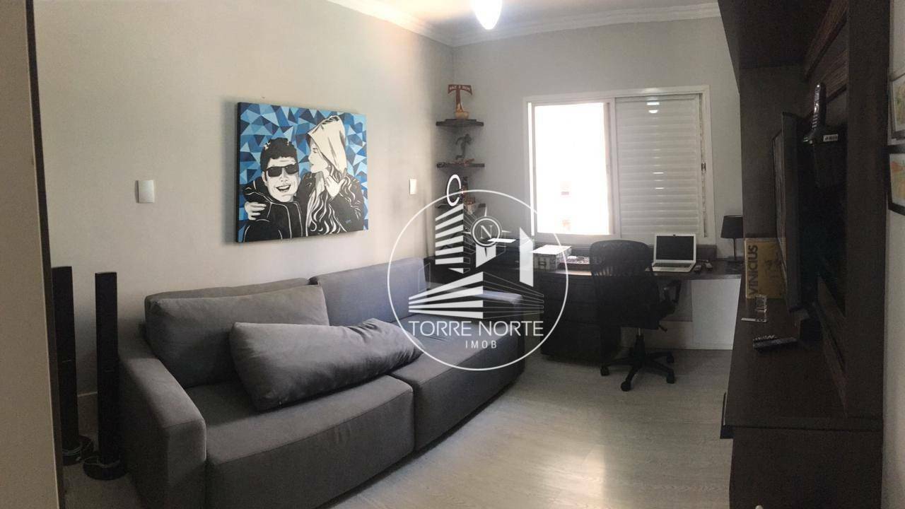 Apartamento à venda com 4 quartos, 200m² - Foto 5