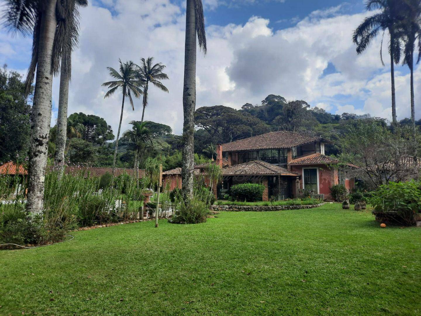 Casa à venda com 3 quartos, 350m² - Foto 57