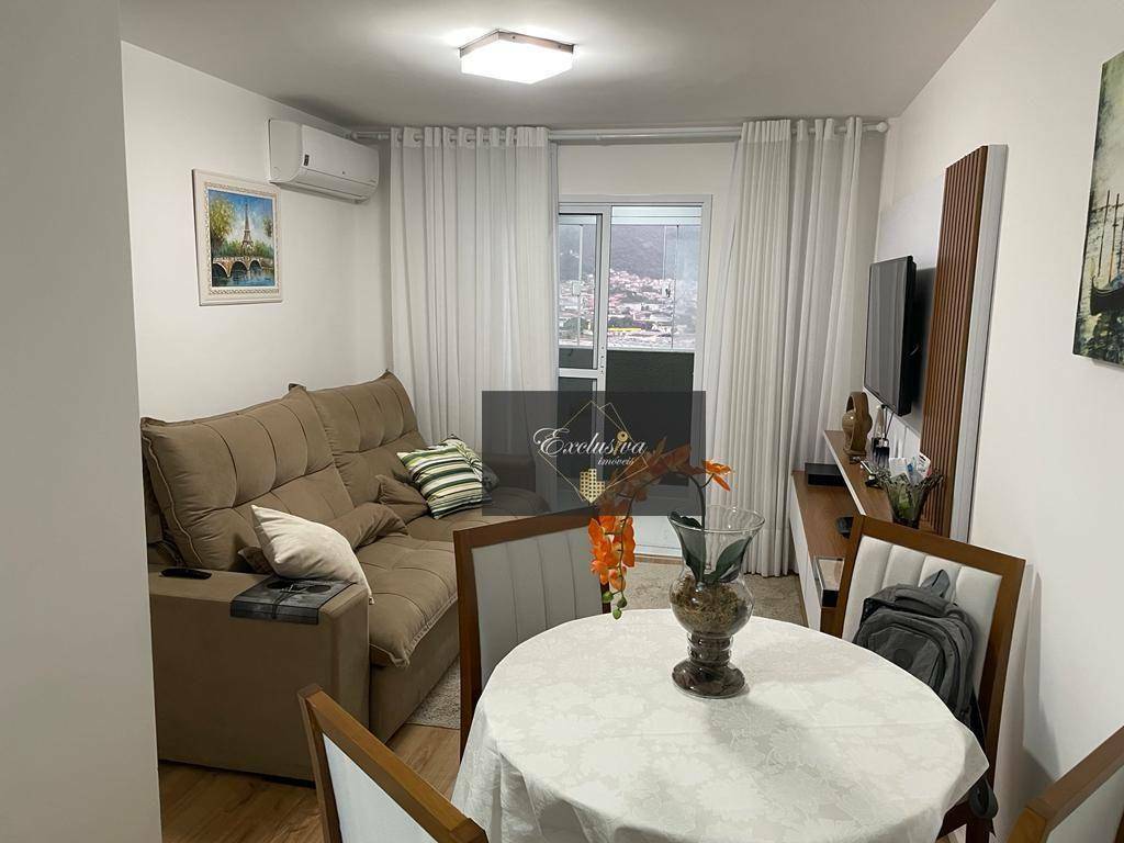 Apartamento à venda com 2 quartos, 62m² - Foto 1