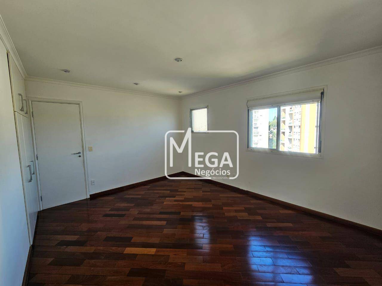 Apartamento para alugar com 3 quartos, 139m² - Foto 14