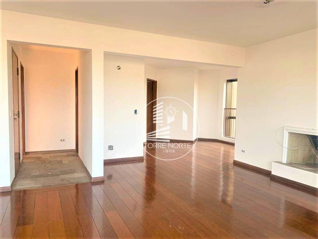 Apartamento à venda com 3 quartos, 119m² - Foto 1