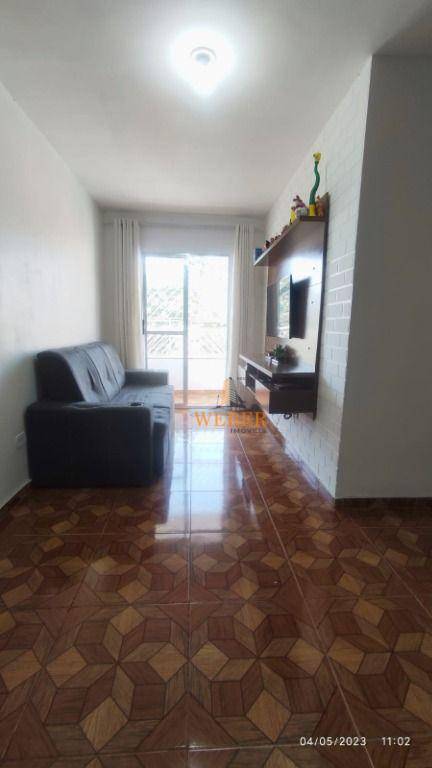 Apartamento à venda com 2 quartos, 42m² - Foto 2