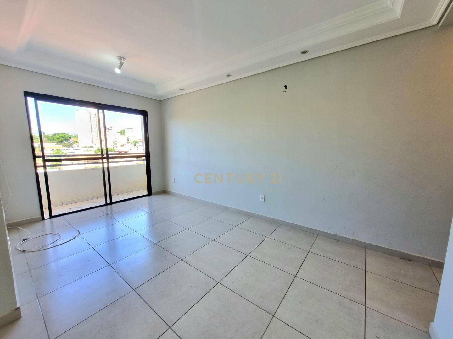 Apartamento para alugar com 2 quartos, 65m² - Foto 4