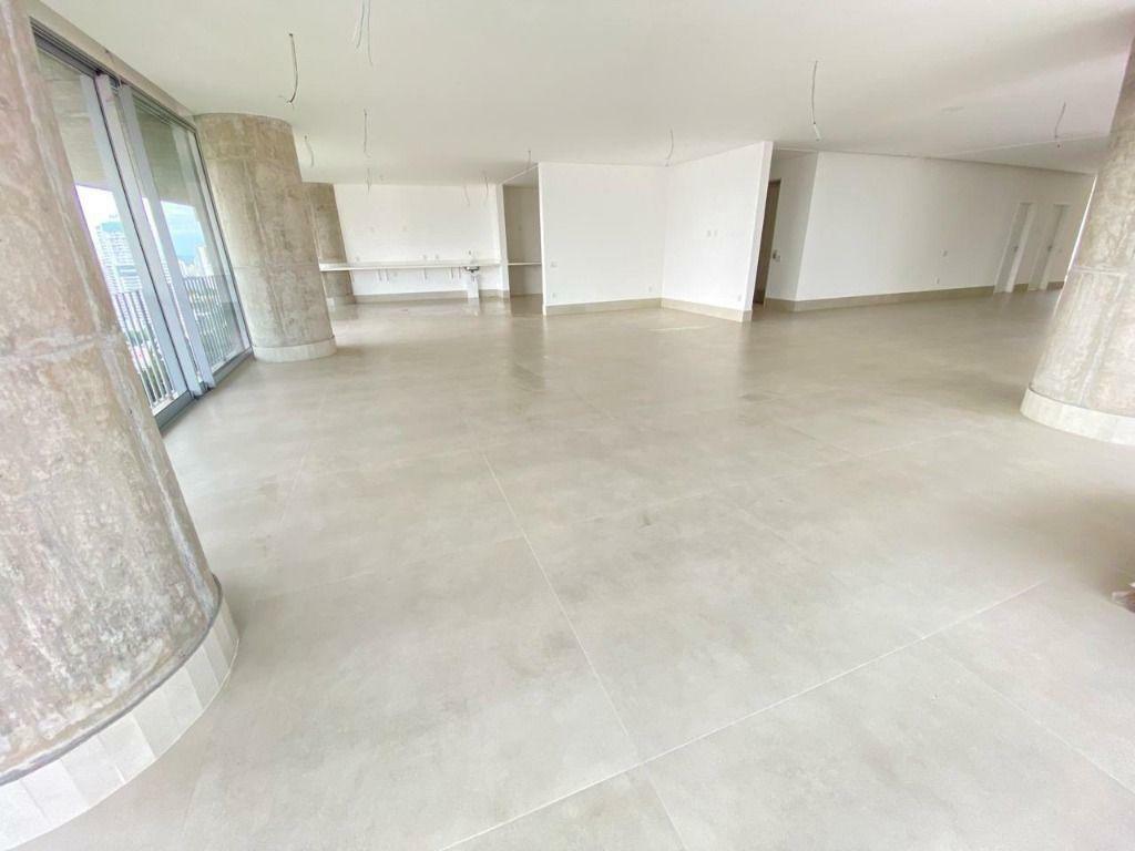 Apartamento à venda com 3 quartos, 394m² - Foto 2