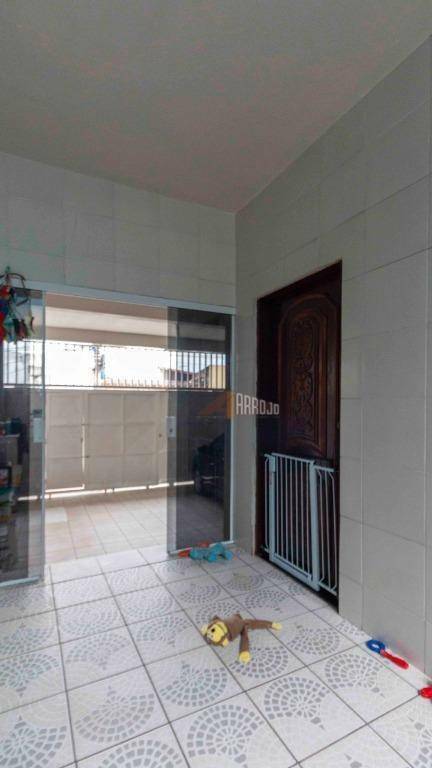 Sobrado à venda com 3 quartos, 198m² - Foto 53