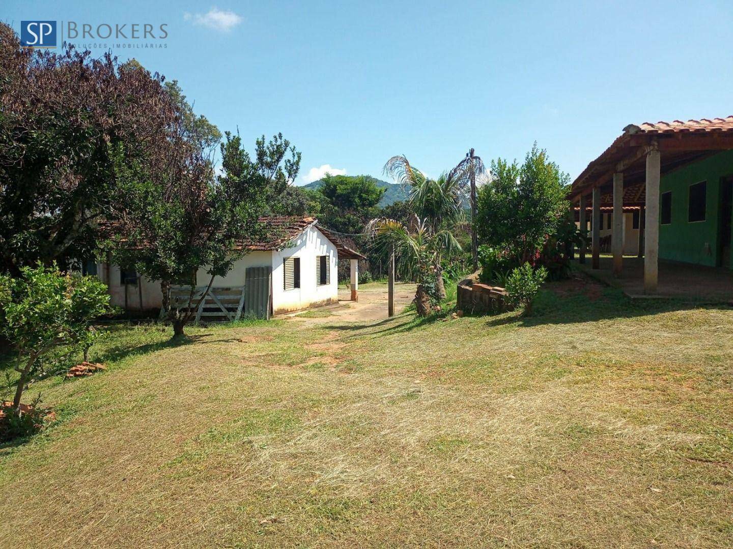 Chácara à venda com 4 quartos, 300m² - Foto 13