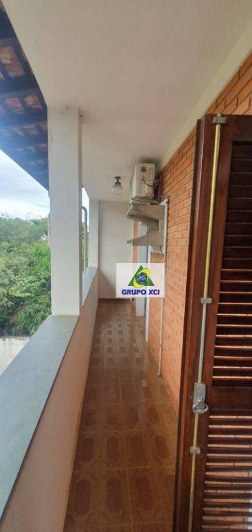 Casa à venda com 5 quartos, 384m² - Foto 29