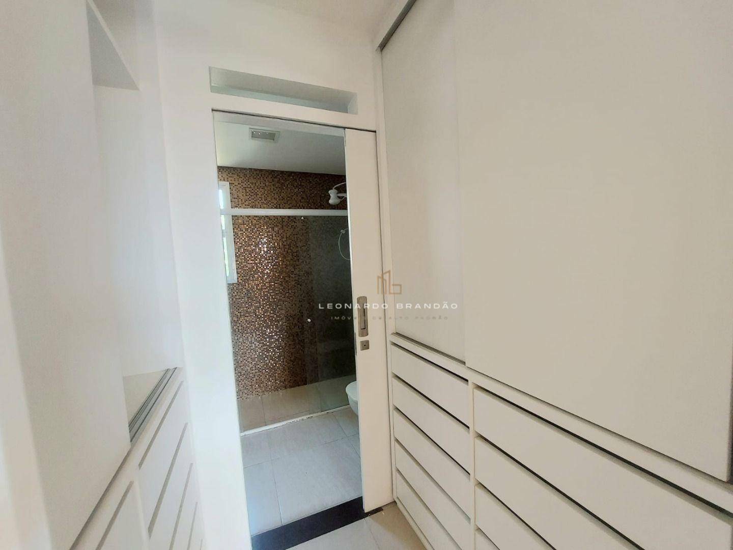 Casa à venda com 3 quartos, 230m² - Foto 16