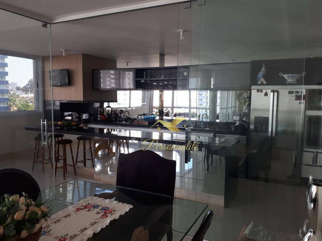 Apartamento à venda com 3 quartos, 245m² - Foto 17