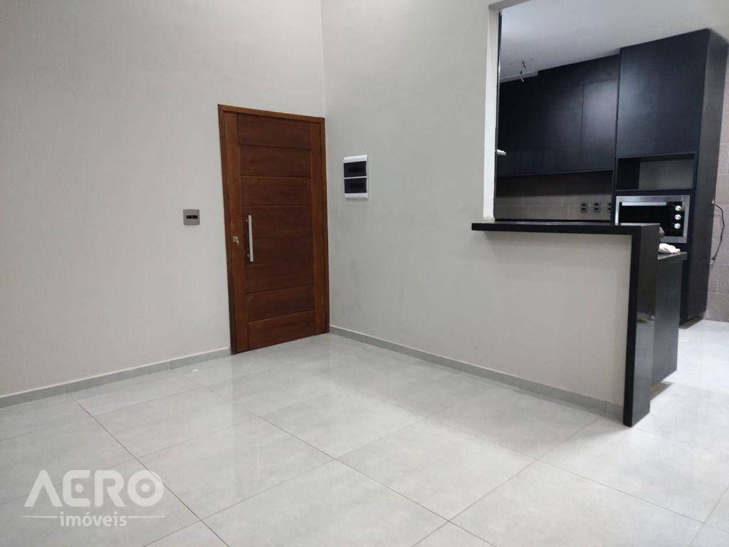 Casa à venda com 3 quartos, 168m² - Foto 11