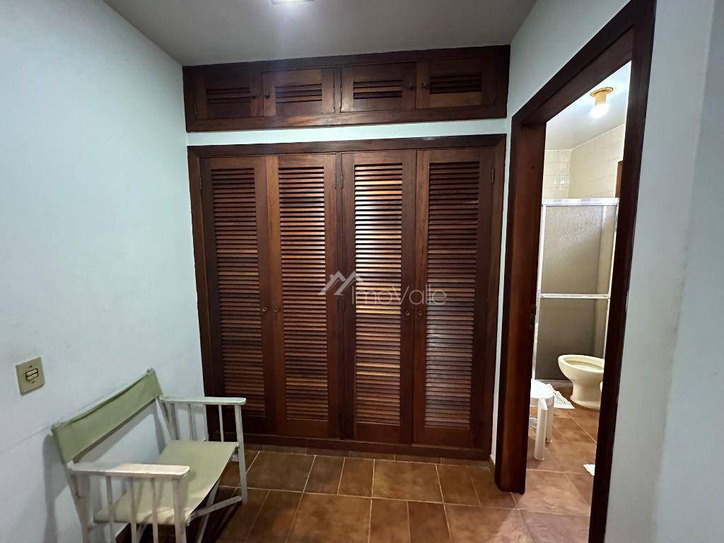 Casa à venda com 3 quartos, 200m² - Foto 18