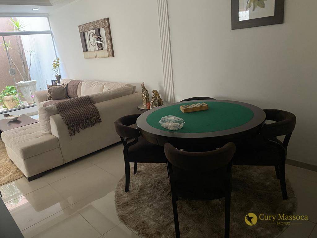 Casa à venda com 3 quartos, 230m² - Foto 9
