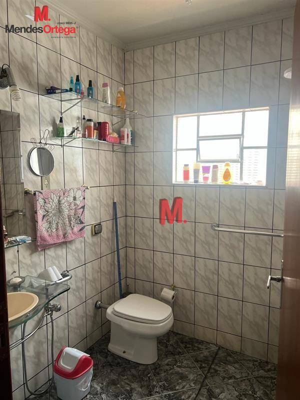 Casa à venda com 4 quartos, 150m² - Foto 16