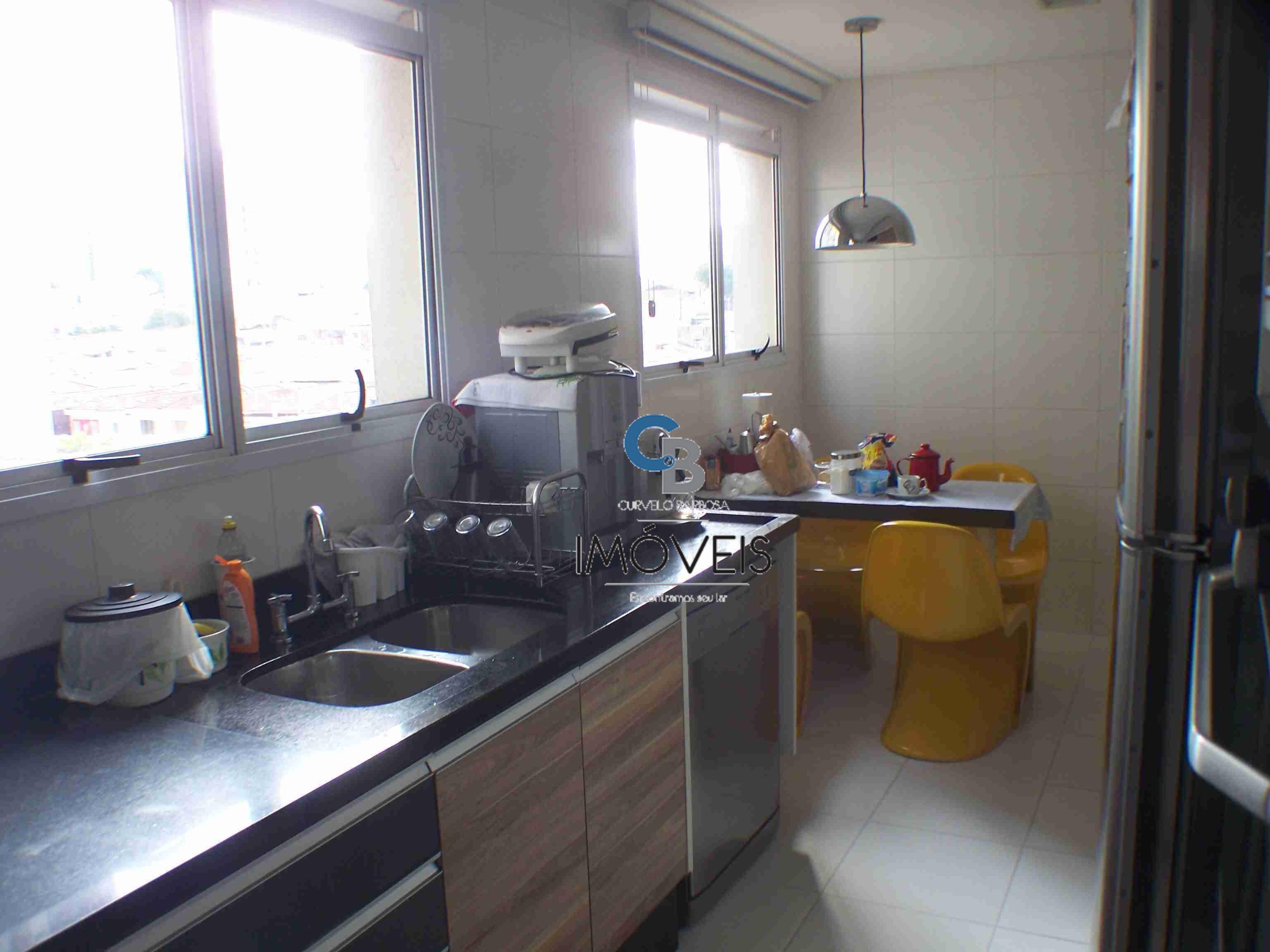 Apartamento à venda com 4 quartos, 196m² - Foto 7