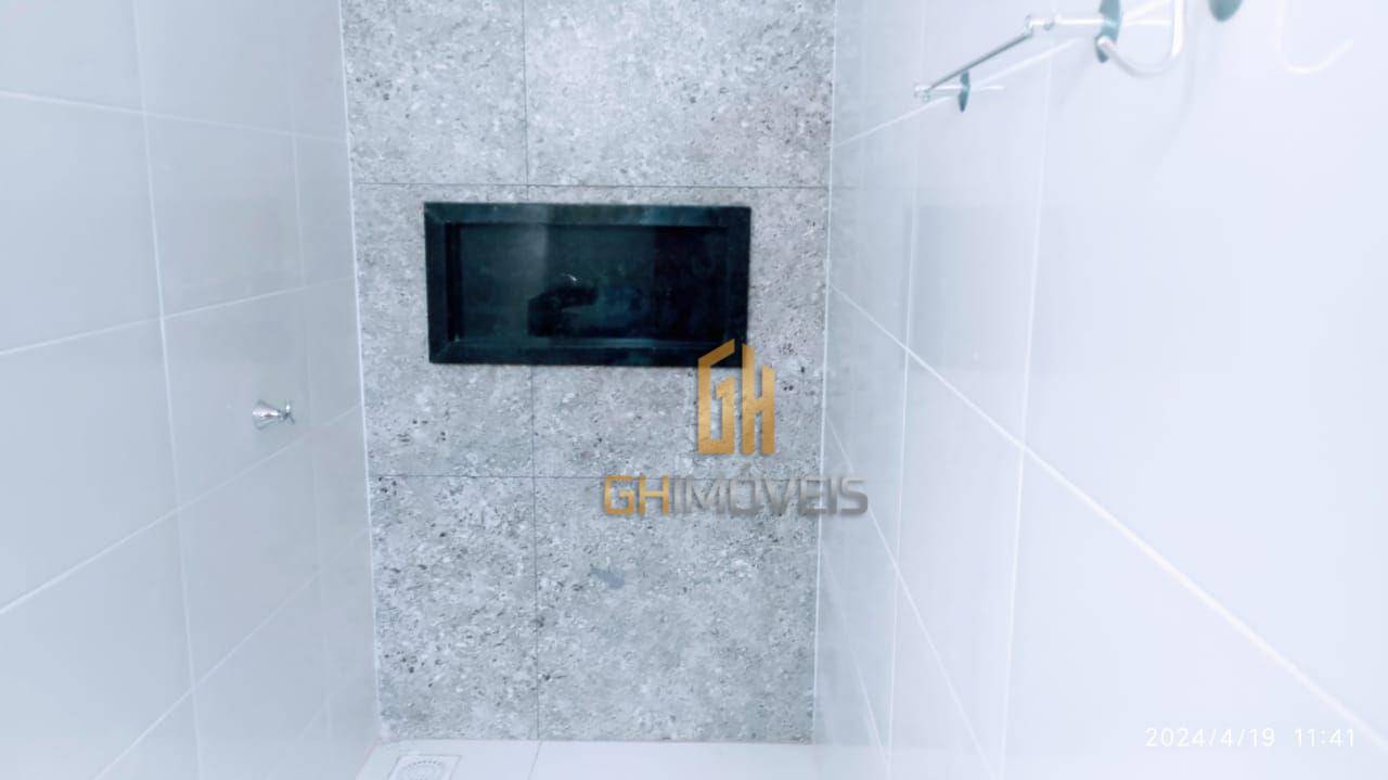 Casa à venda com 2 quartos, 92m² - Foto 11