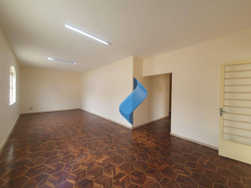 Casa à venda com 3 quartos, 137m² - Foto 7