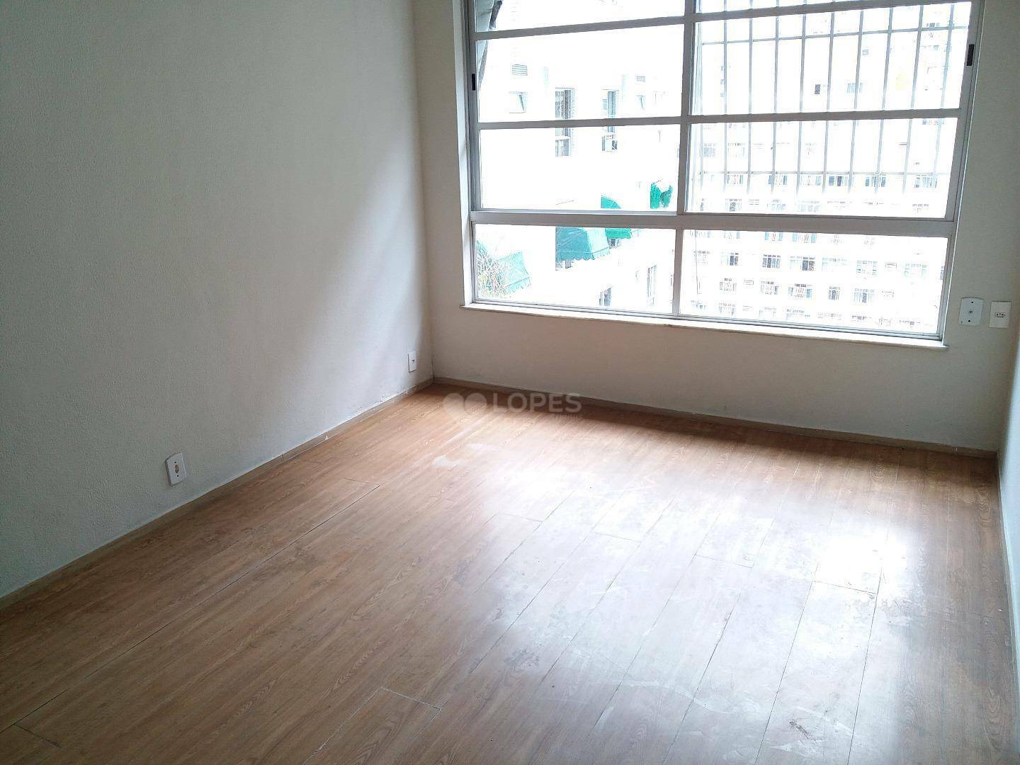 Apartamento à venda com 1 quarto, 50m² - Foto 1