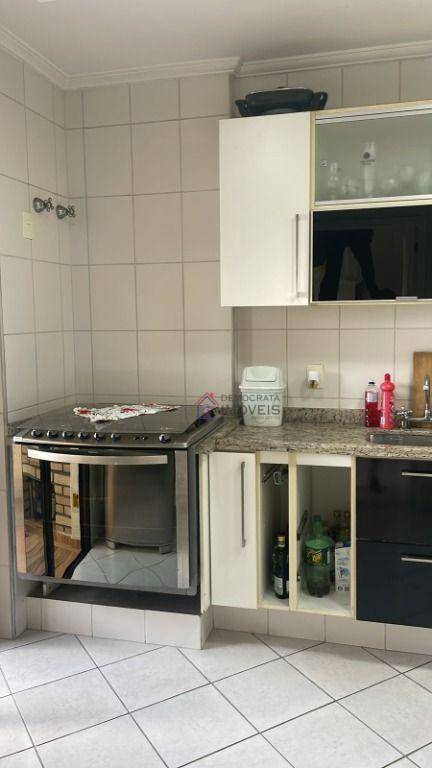 Apartamento à venda com 3 quartos, 144m² - Foto 13