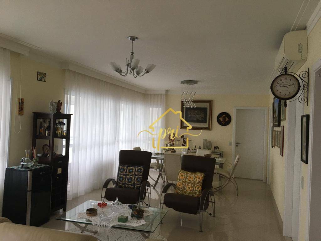 Apartamento à venda com 4 quartos, 189m² - Foto 1