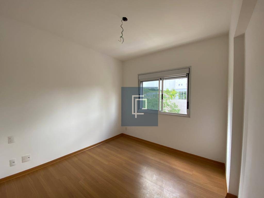 Apartamento à venda com 4 quartos, 141m² - Foto 13