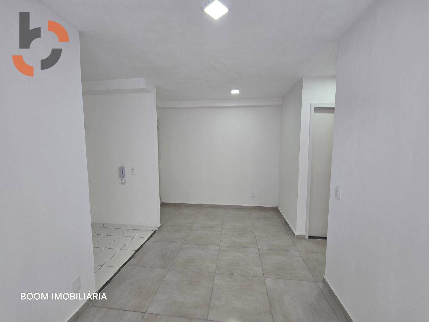 Apartamento para alugar com 2 quartos, 62m² - Foto 3