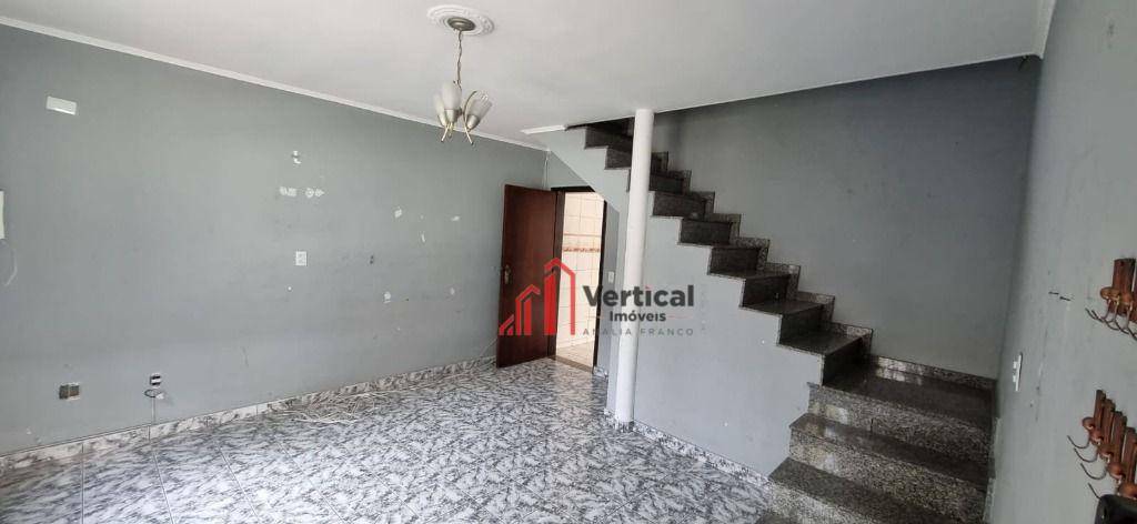 Sobrado à venda e aluguel com 3 quartos, 230m² - Foto 9