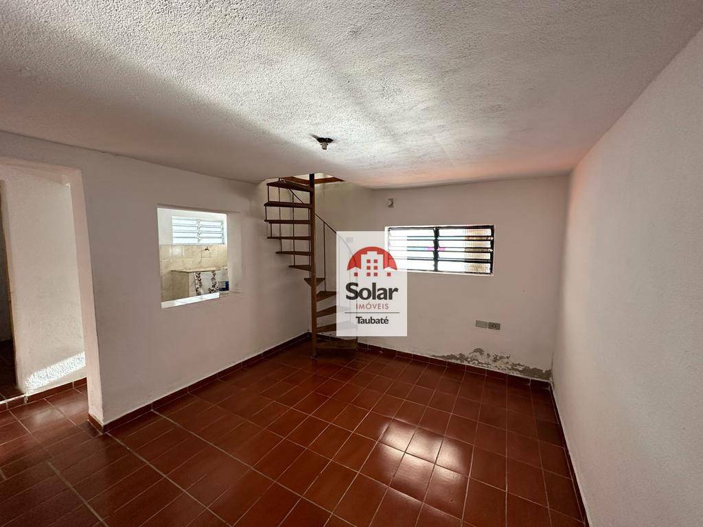 Casa à venda com 3 quartos, 221m² - Foto 4