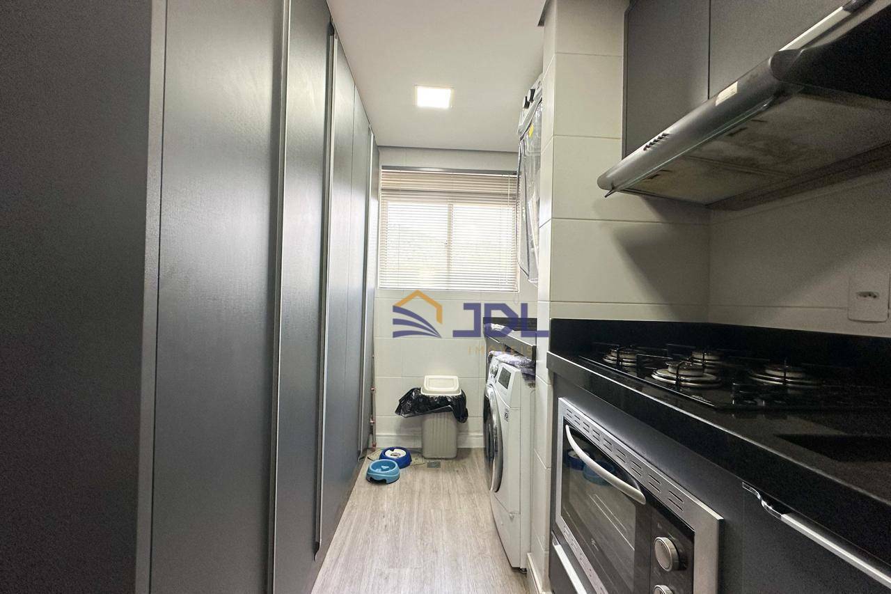 Apartamento à venda com 2 quartos, 66m² - Foto 4