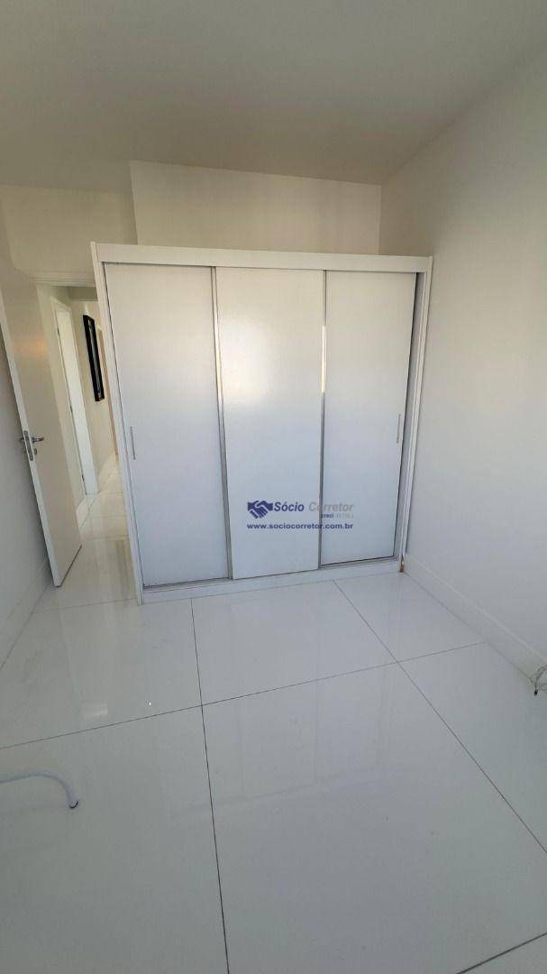 Apartamento à venda com 3 quartos, 119m² - Foto 13