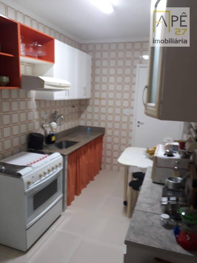 Apartamento à venda com 3 quartos, 80m² - Foto 1