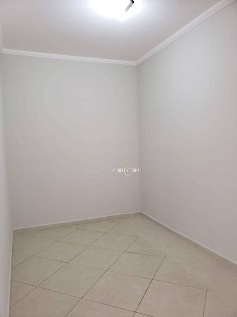 Casa à venda e aluguel com 3 quartos, 200m² - Foto 23