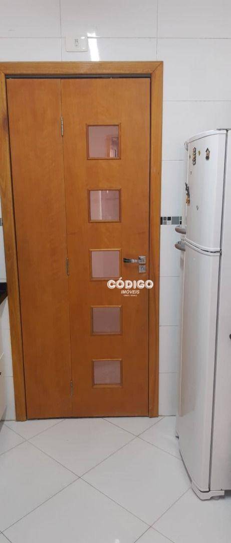 Apartamento à venda com 3 quartos, 64m² - Foto 25