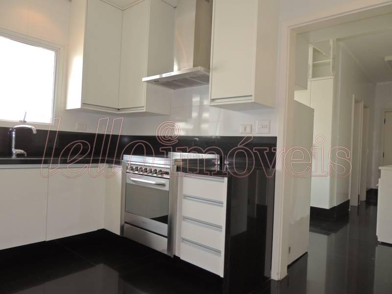 Apartamento à venda com 3 quartos, 208m² - Foto 12