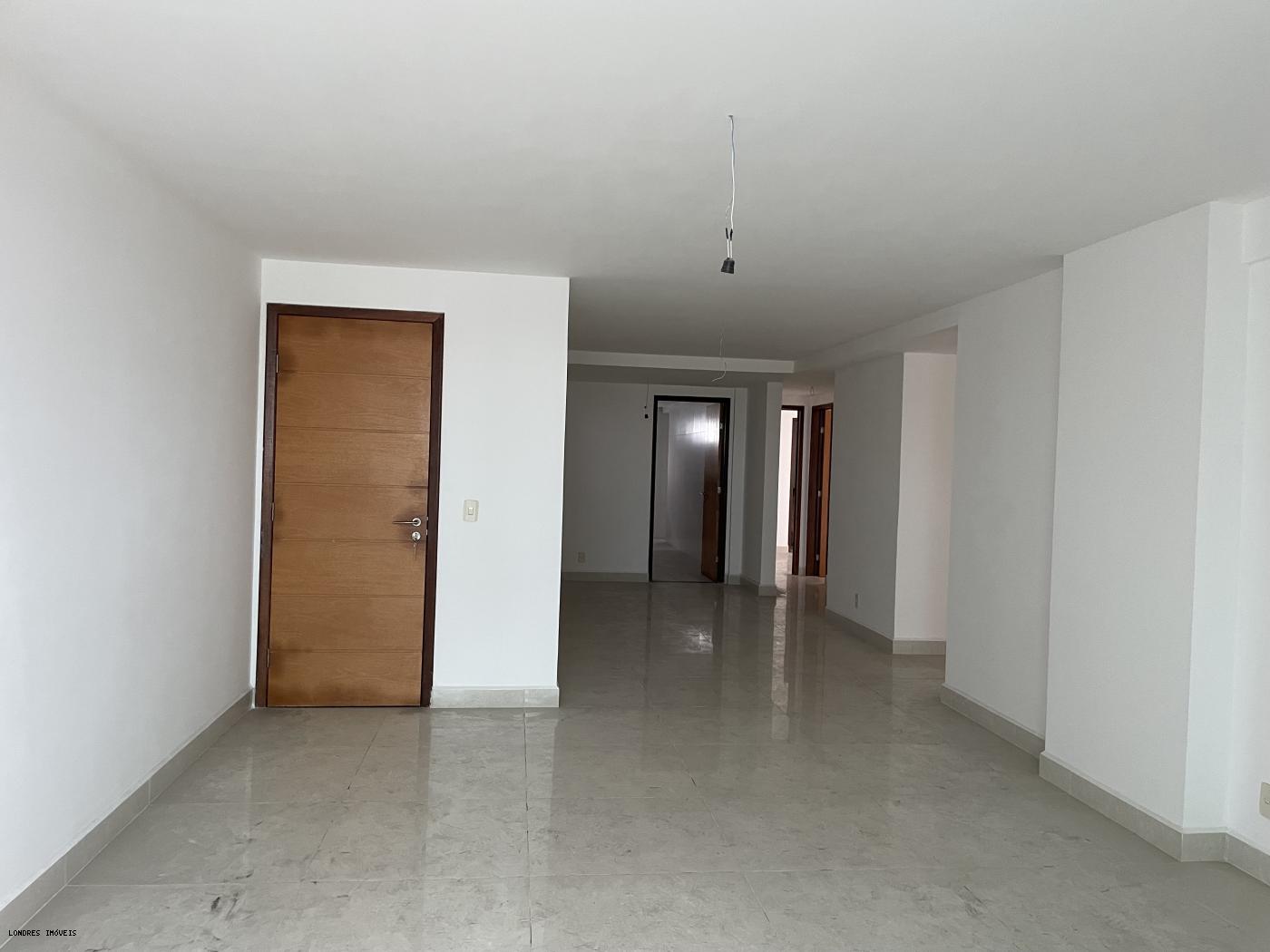 Apartamento à venda com 4 quartos, 158m² - Foto 26