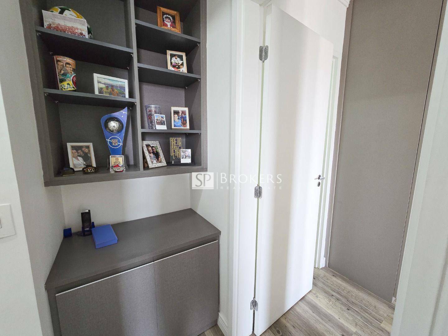 Apartamento à venda com 2 quartos, 69m² - Foto 8