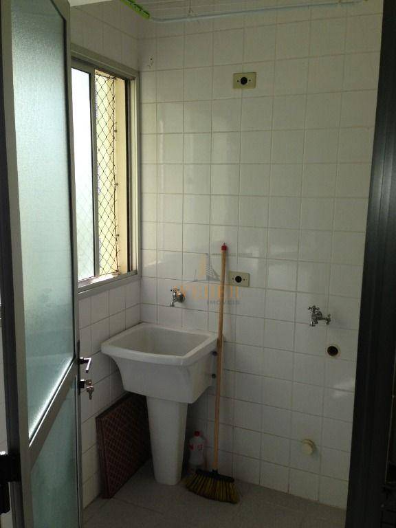 Apartamento à venda com 2 quartos, 61m² - Foto 14