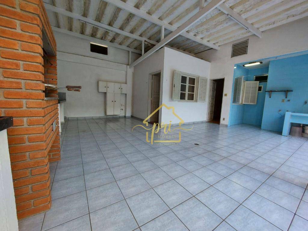 Casa à venda com 3 quartos, 330m² - Foto 23