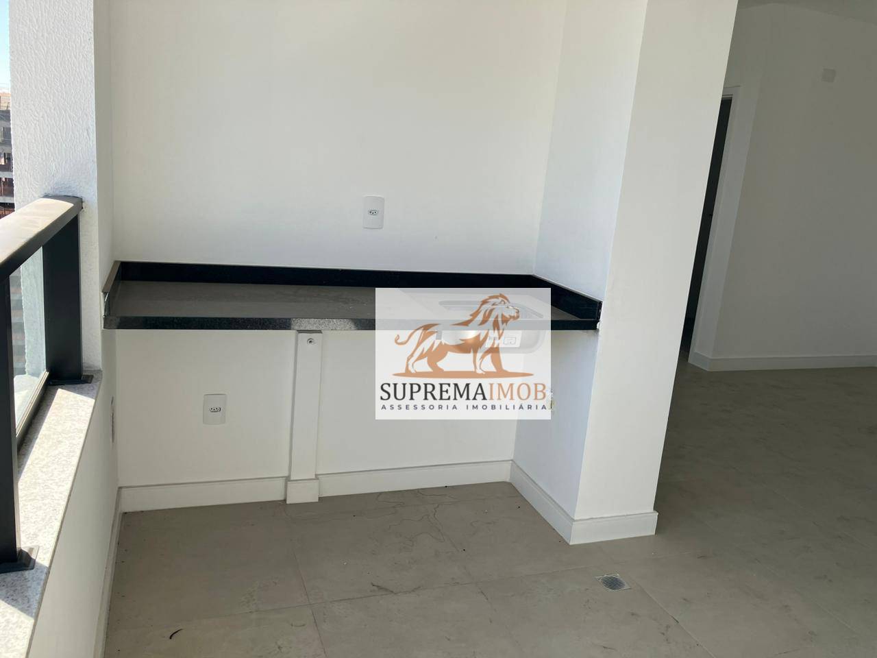 Apartamento à venda com 2 quartos, 66m² - Foto 4